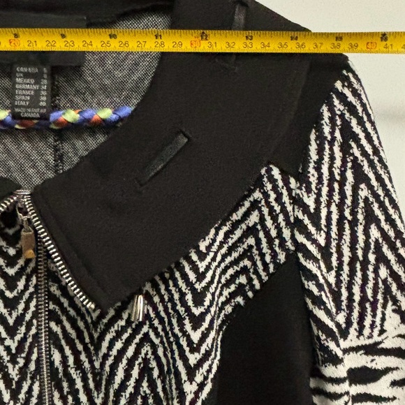Ladies black and white knit jacket - Picture 6 of 8